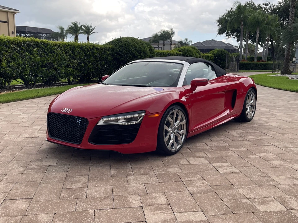 2014 Audi 42 R8 - Image 20 of 31