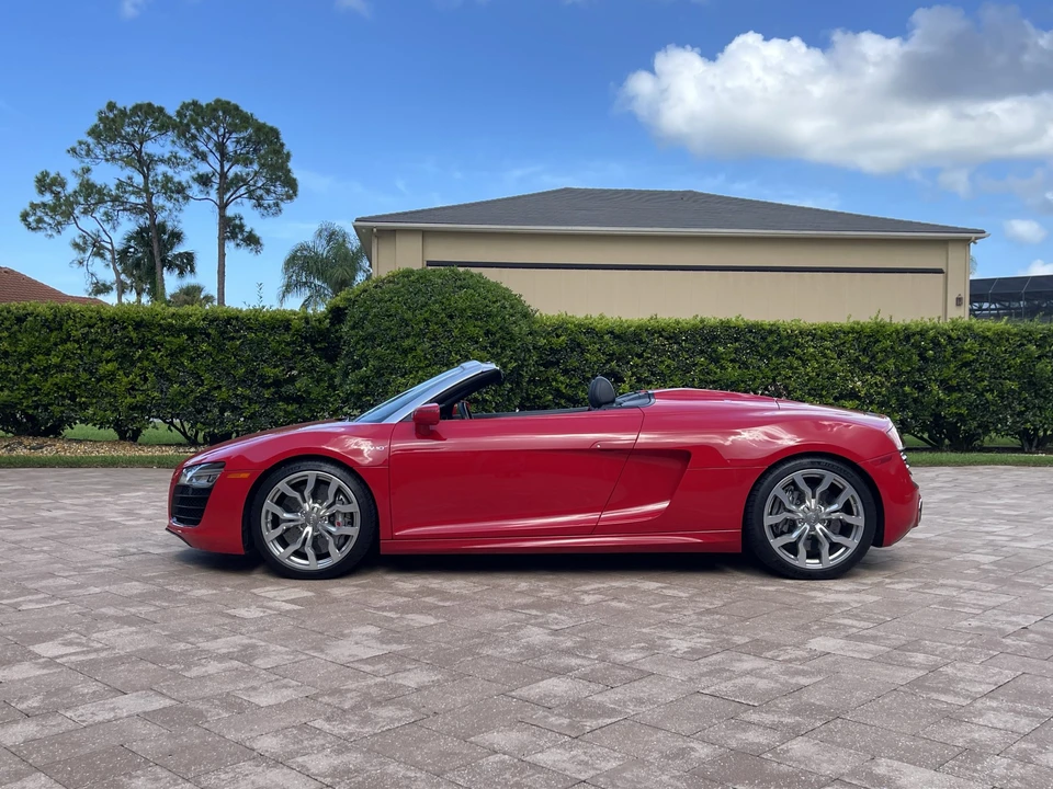 2014 Audi 42 R8 - Image 11 of 31