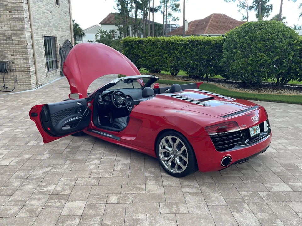 2014 Audi 42 R8 - Image 24 of 31