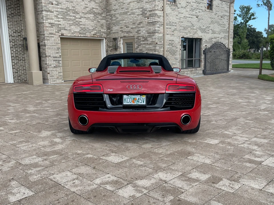 2014 Audi 42 R8 - Image 18 of 31