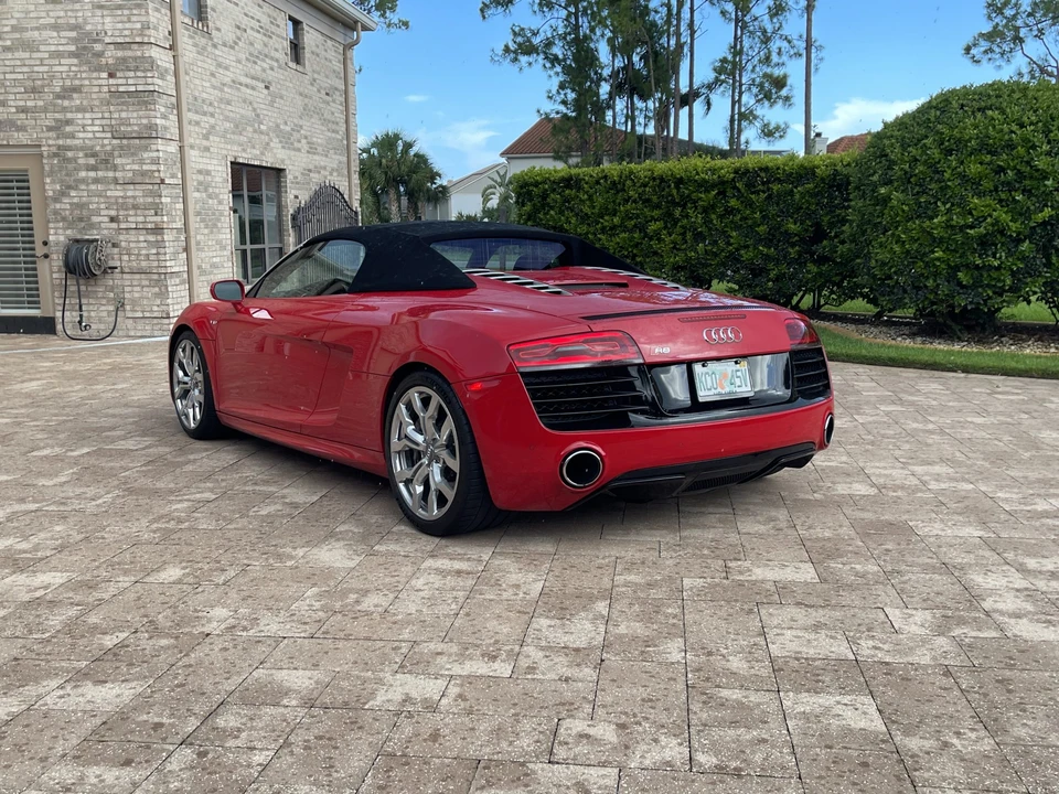 2014 Audi 42 R8 - Image 19 of 31