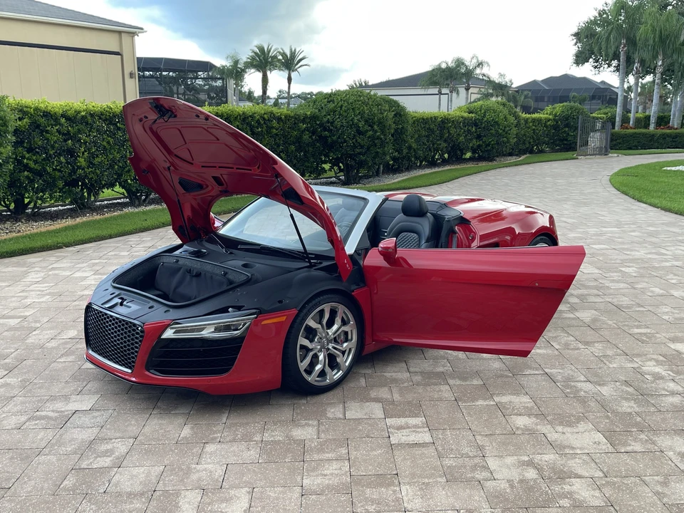 2014 Audi 42 R8 - Image 25 of 31