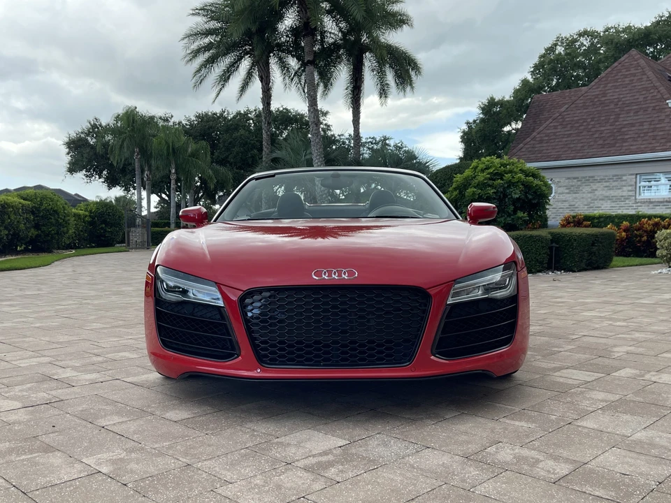2014 Audi 42 R8 - Image 14 of 31