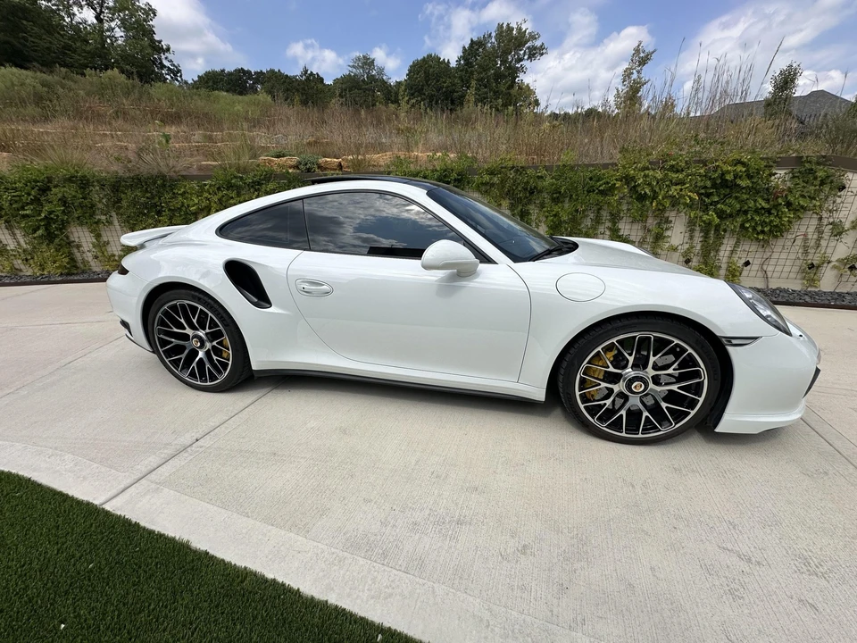 2014 Porsche 991 Turbo - Image 21 of 31