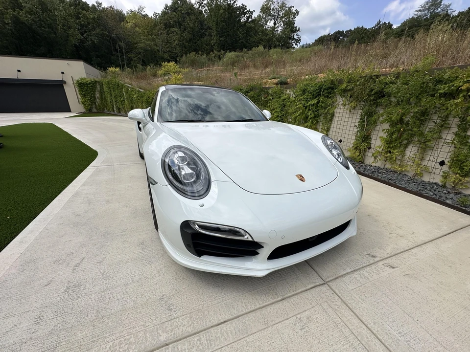 2014 Porsche 991 Turbo - Image 4 of 31