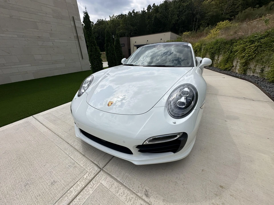 2014 Porsche 991 Turbo - Image 7 of 31