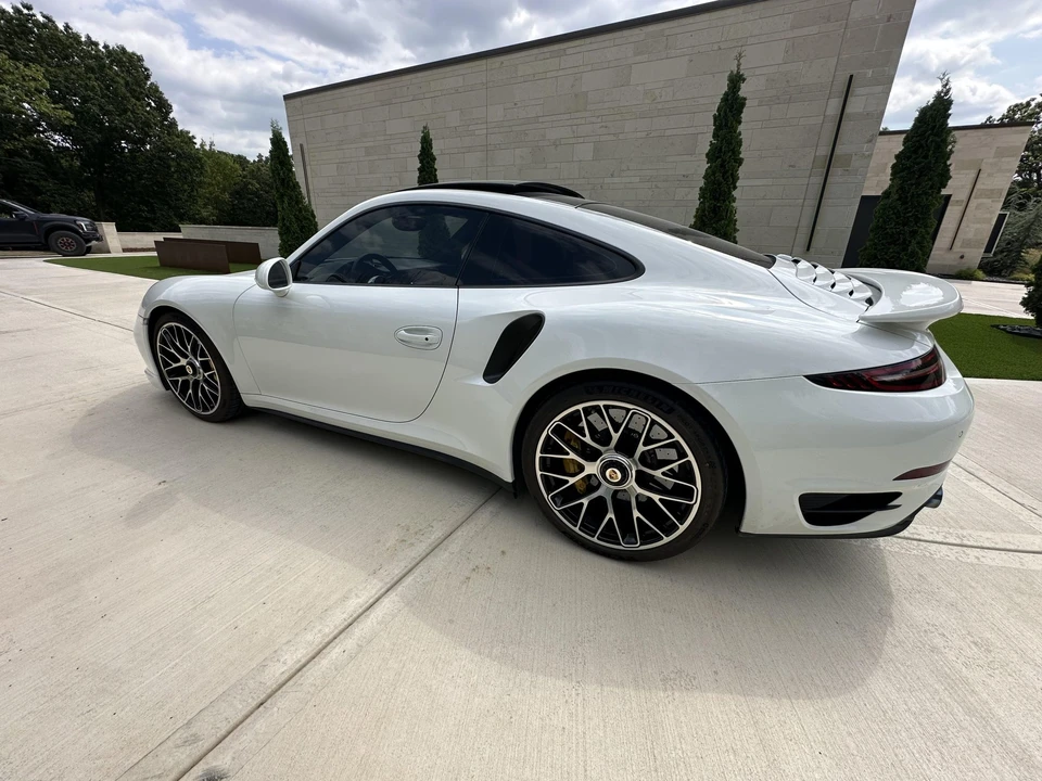 2014 Porsche 991 Turbo - Image 11 of 31