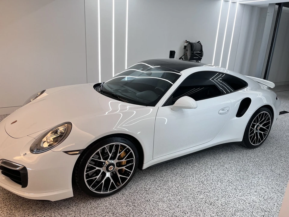 2014 Porsche 991 Turbo - Image 25 of 31