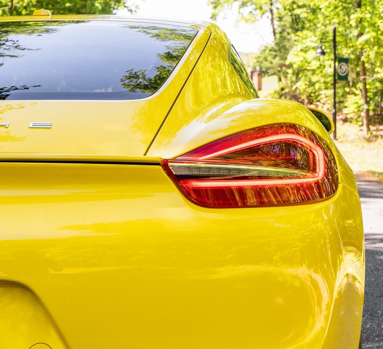 2014 Porsche 981 Cayman S - Image 27 of 31