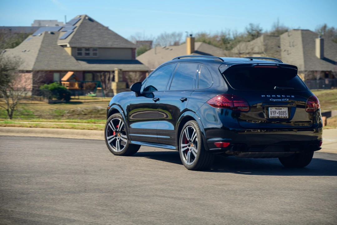 2014 Porsche 958 Cayenne GTS - Image 10 of 31