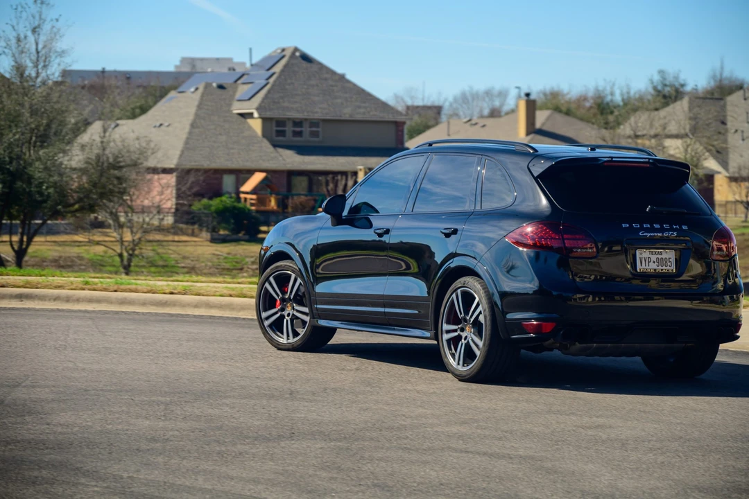 2014 Porsche 958 Cayenne GTS - Image 9 of 31