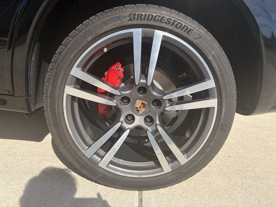 2014 Porsche 958 Cayenne GTS - Image 30 of 31