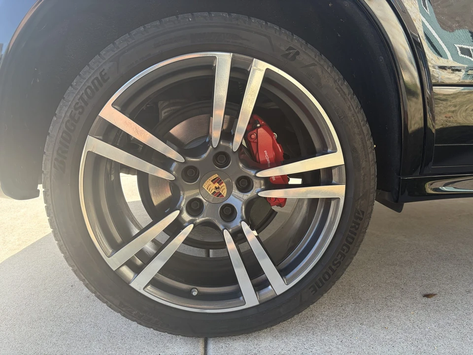 2014 Porsche 958 Cayenne GTS - Image 29 of 31