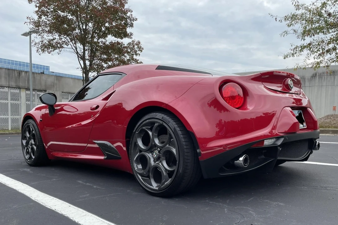 2015 Alfa Romeo 4C Coupe - Image 16 of 31