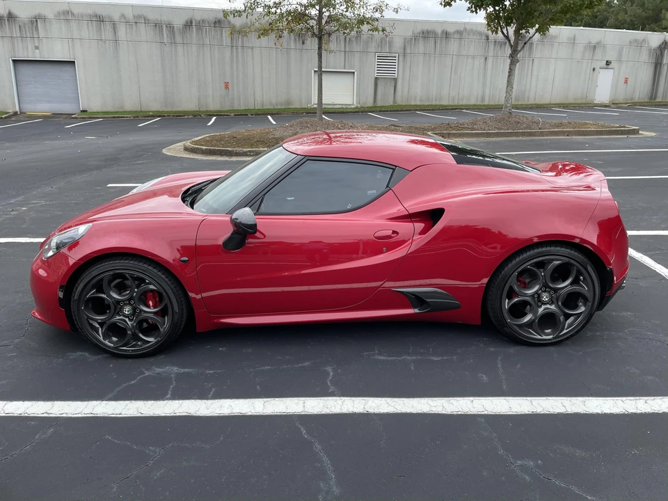 2015 Alfa Romeo 4C Coupe - Image 18 of 31