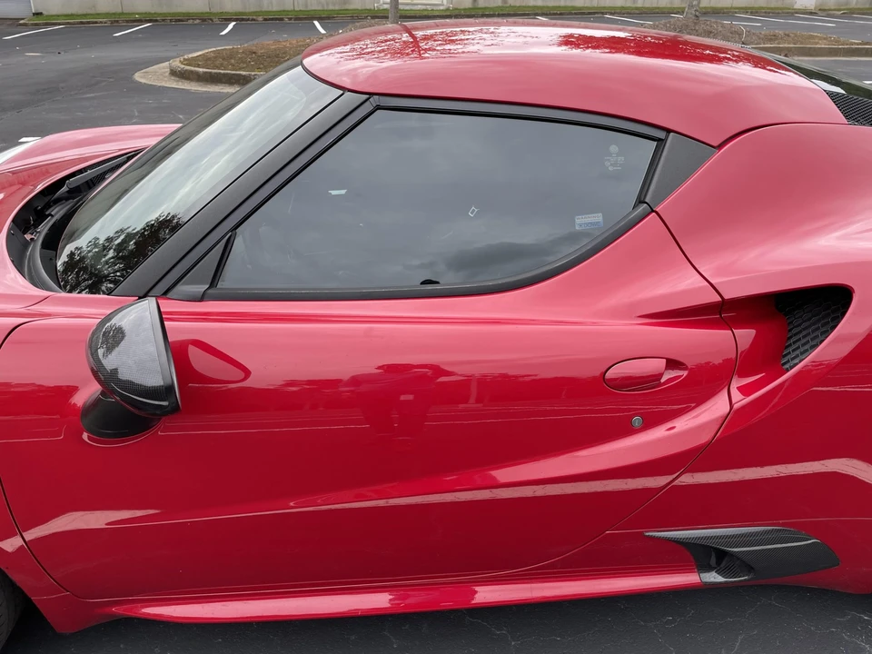 2015 Alfa Romeo 4C Coupe - Image 24 of 31