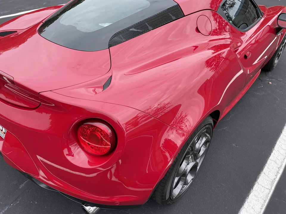 2015 Alfa Romeo 4C Coupe - Image 27 of 31
