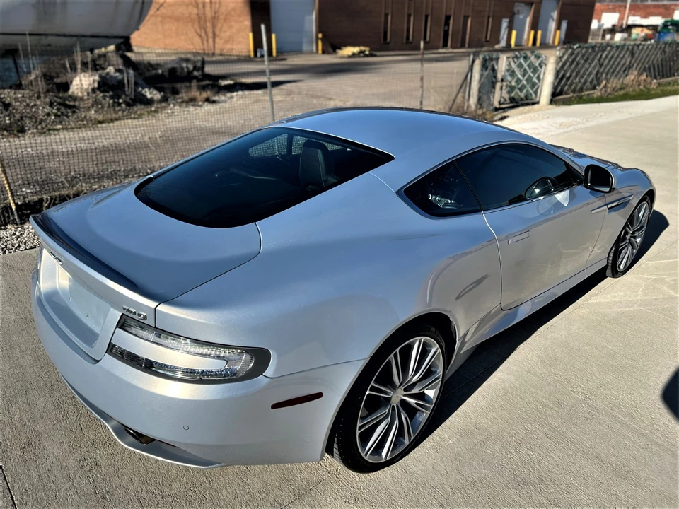 2015 Aston Martin DB9 - Image 30 of 31
