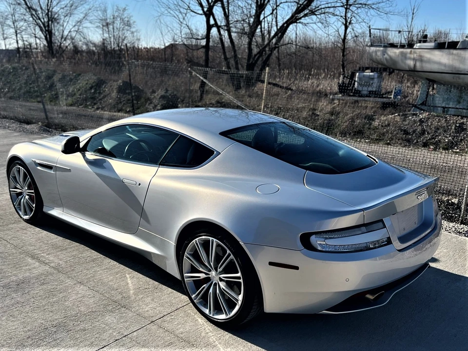 2015 Aston Martin DB9 - Image 22 of 31
