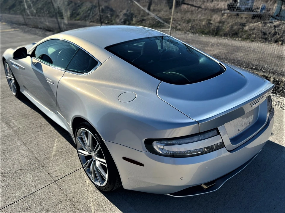 2015 Aston Martin DB9 - Image 23 of 31