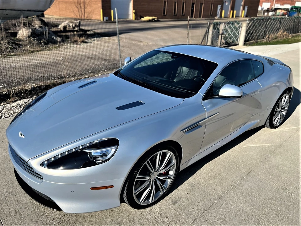 2015 Aston Martin DB9 - Image 13 of 31