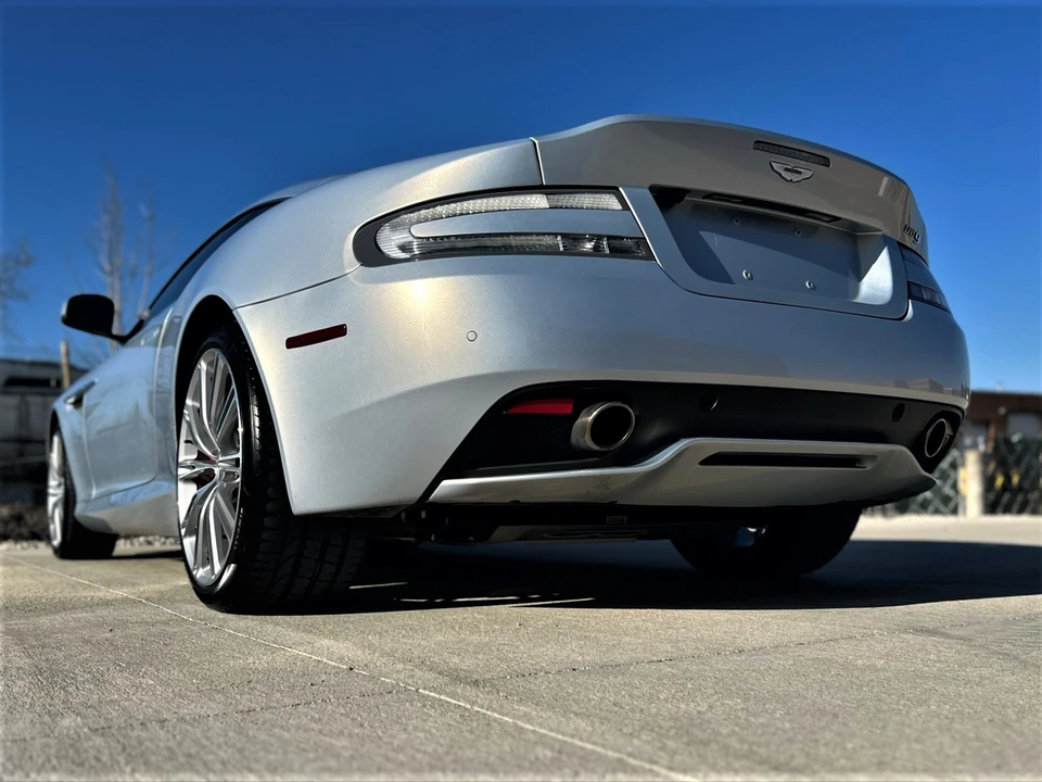 2015 Aston Martin DB9 - Image 25 of 31