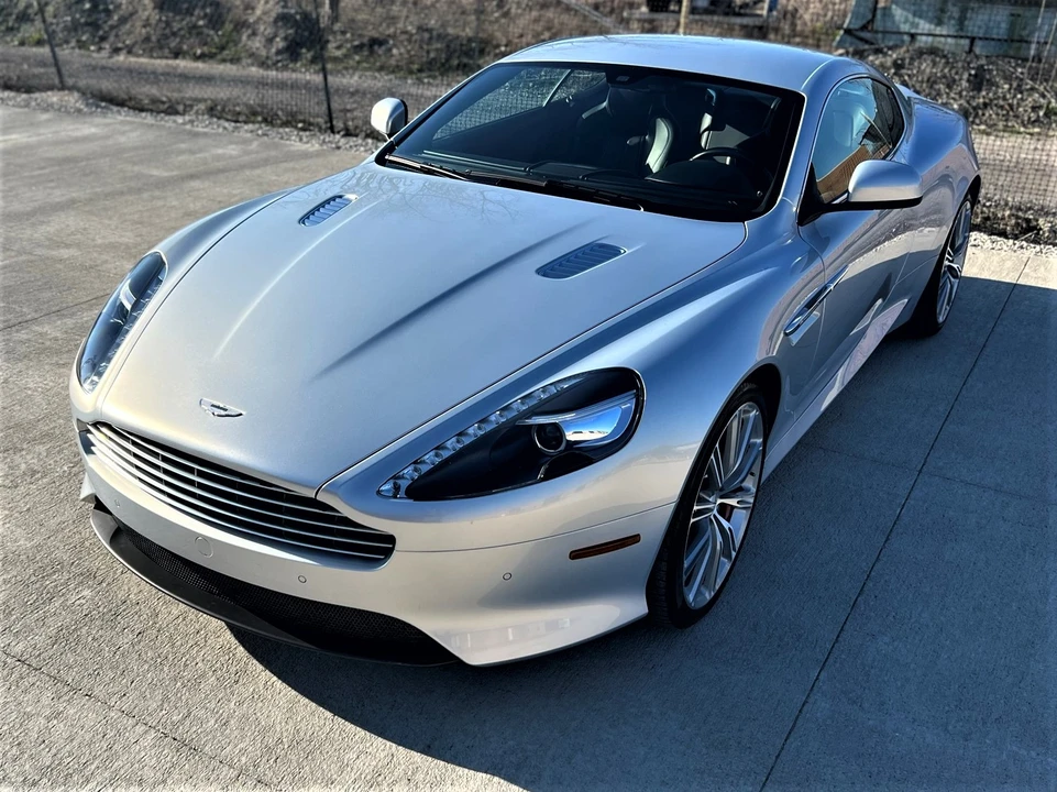 2015 Aston Martin DB9 - Image 4 of 31