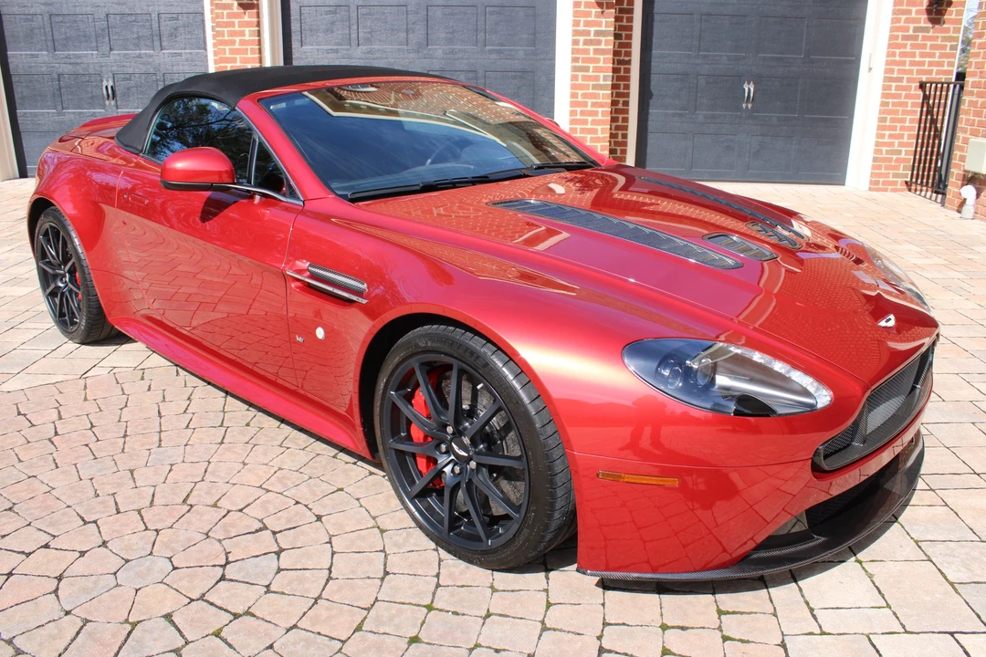2015 Aston Martin V12 Vantage (2010-2018) - Image 14 of 31