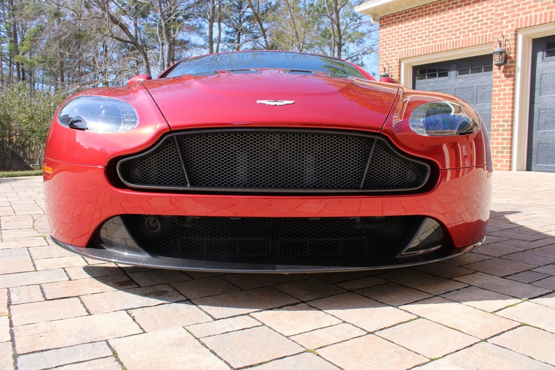 2015 Aston Martin V12 Vantage (2010-2018) - Image 9 of 31
