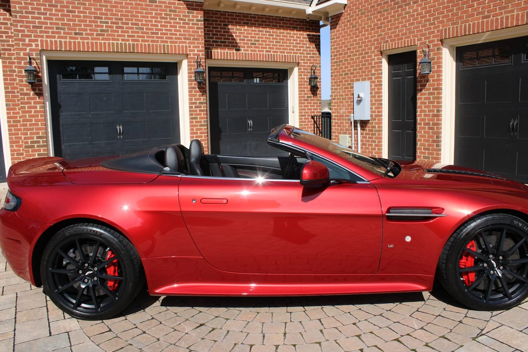 2015 Aston Martin V12 Vantage (2010-2018) - Image 29 of 31
