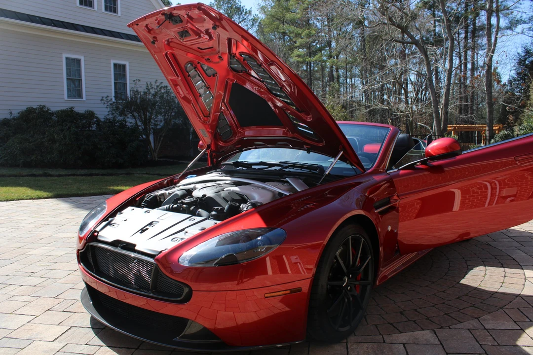 2015 Aston Martin V12 Vantage (2010-2018) - Image 31 of 31