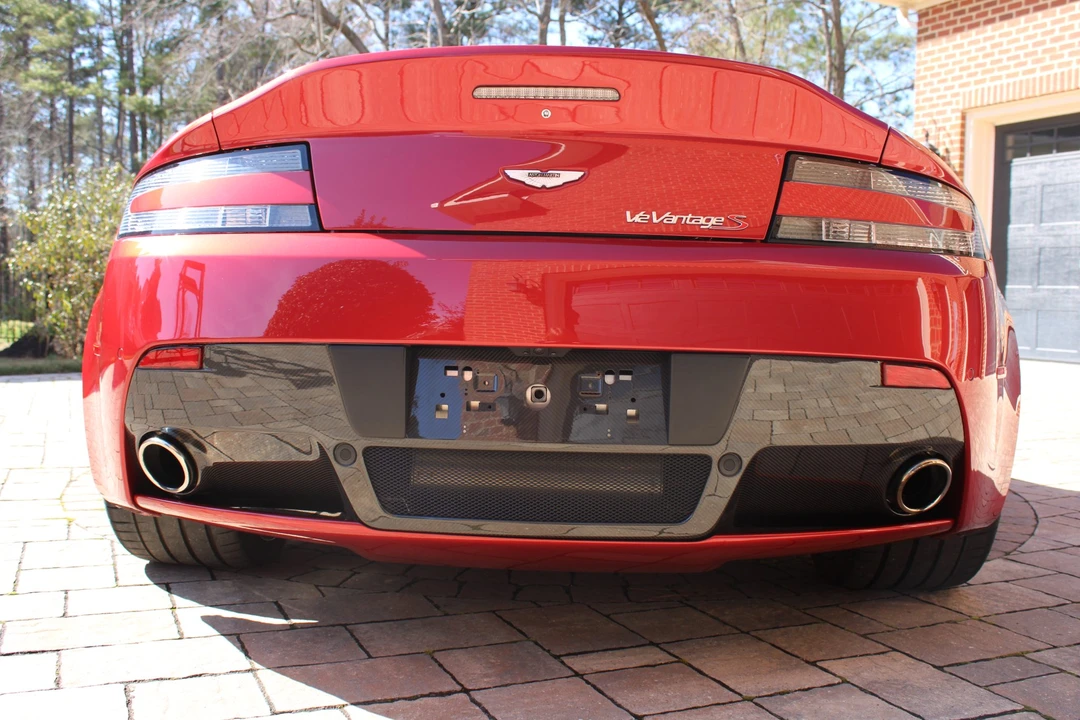 2015 Aston Martin V12 Vantage (2010-2018) - Image 23 of 31