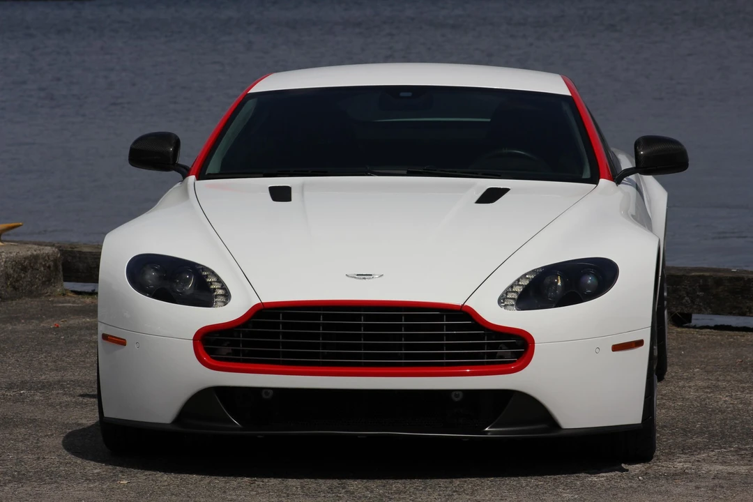 2015 Aston Martin V8 Vantage (2006-2017) - Image 18 of 31