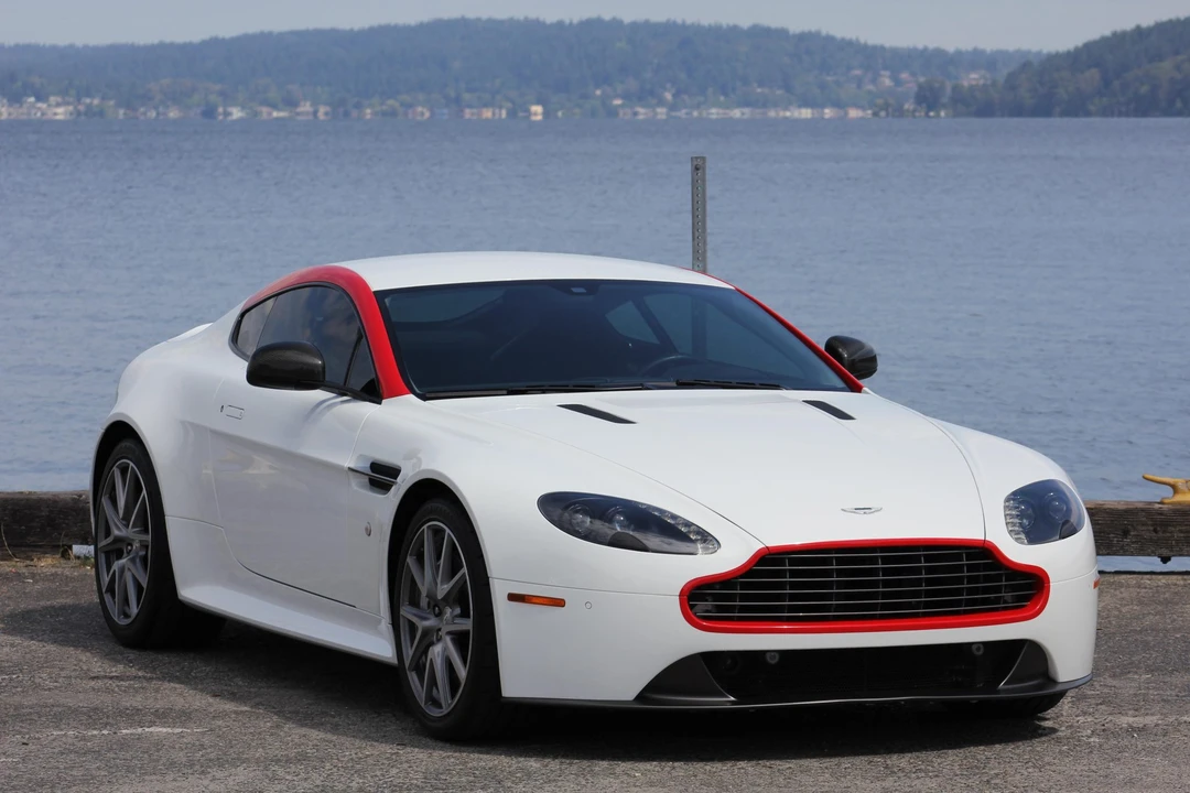 2015 Aston Martin V8 Vantage (2006-2017) - Image 24 of 31