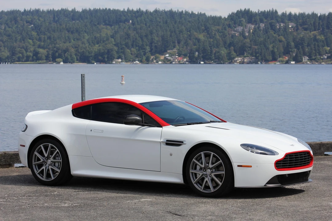 2015 Aston Martin V8 Vantage (2006-2017) - Image 26 of 31