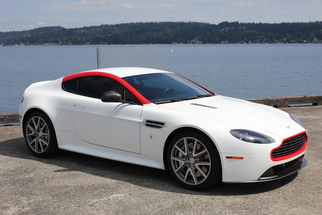 2015 Aston Martin V8 Vantage (2006-2017) - Image 25 of 31