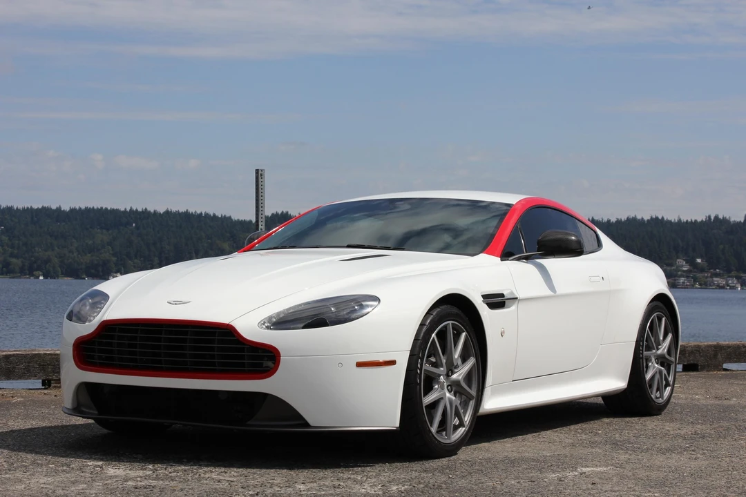 2015 Aston Martin V8 Vantage (2006-2017) - Image 6 of 31
