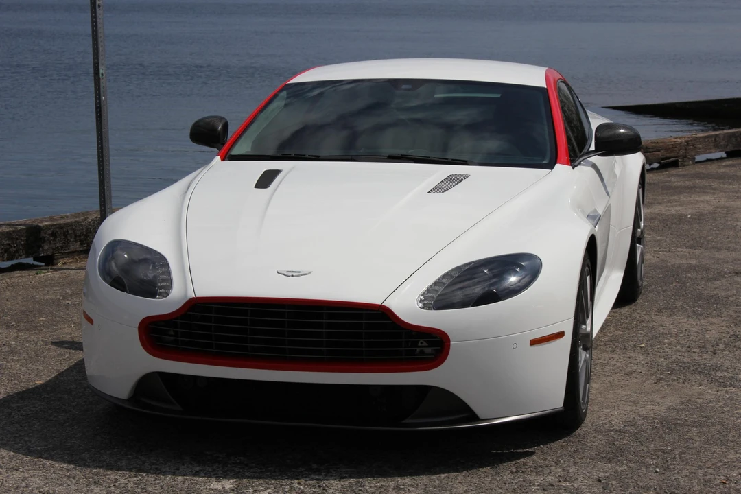 2015 Aston Martin V8 Vantage (2006-2017) - Image 13 of 31