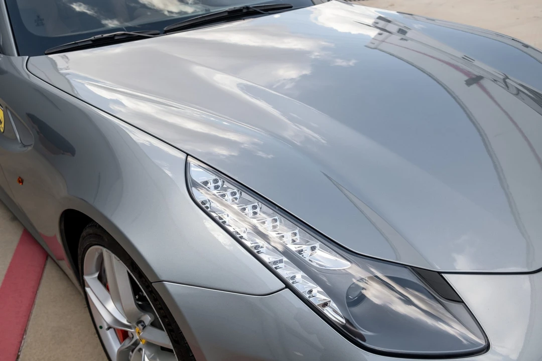 2015 Ferrari FF - Image 27 of 31