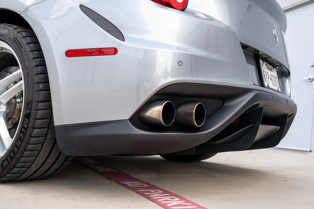 2015 Ferrari FF - Image 20 of 31