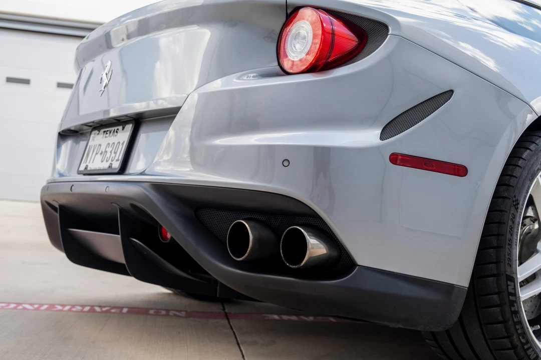 2015 Ferrari FF - Image 21 of 31