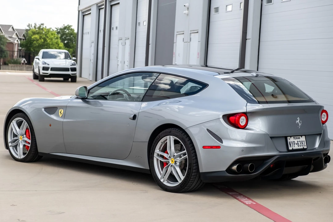 2015 Ferrari FF - Image 8 of 31