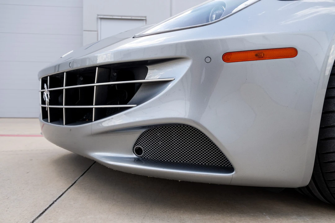 2015 Ferrari FF - Image 11 of 31