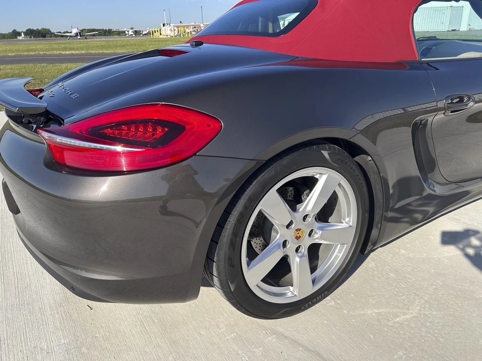 2015 Porsche 981 Boxster - Image 27 of 31