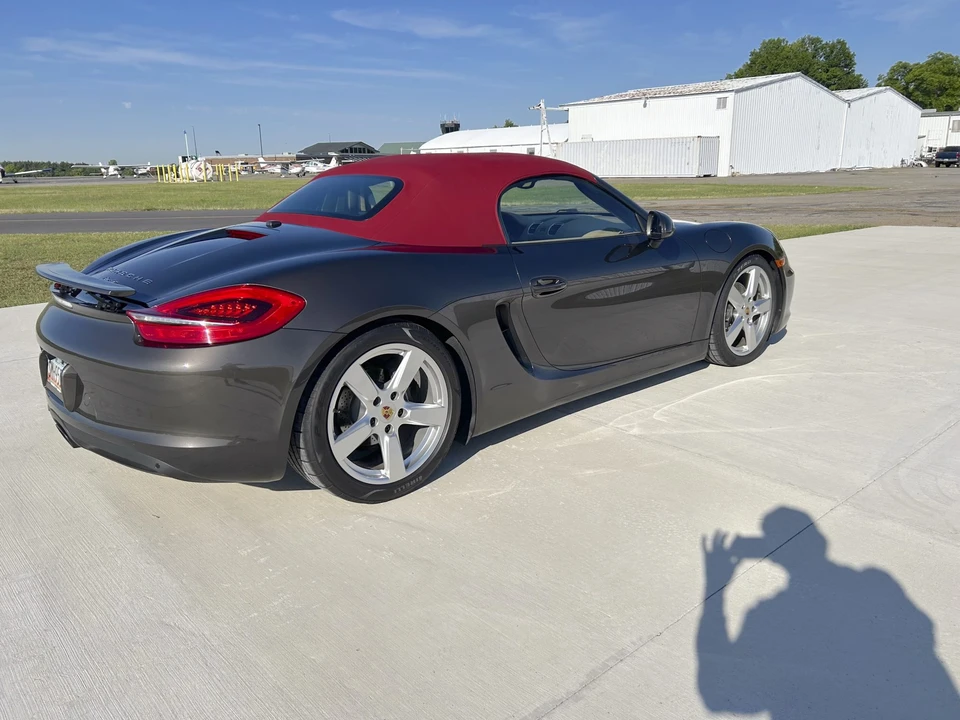 2015 Porsche 981 Boxster - Image 18 of 31