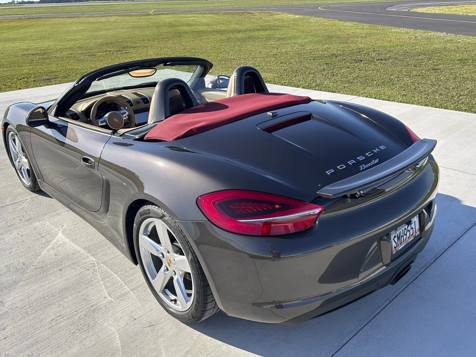 2015 Porsche 981 Boxster - Image 12 of 31