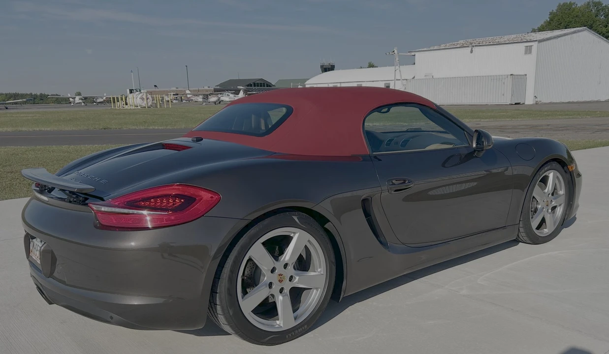 2015 Porsche 981 Boxster - Image 17 of 31