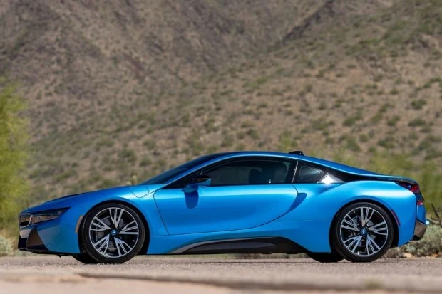 2016 BMW i8 - Image 3 of 6