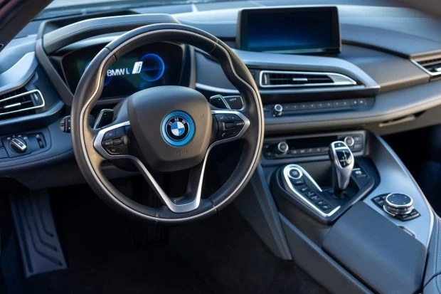 2016 BMW i8 - Image 5 of 6