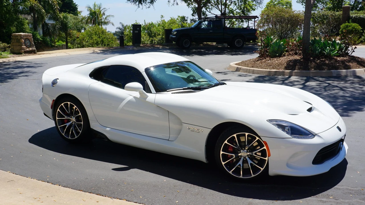 2016 Dodge Viper 5th Gen - Image 4 of 31